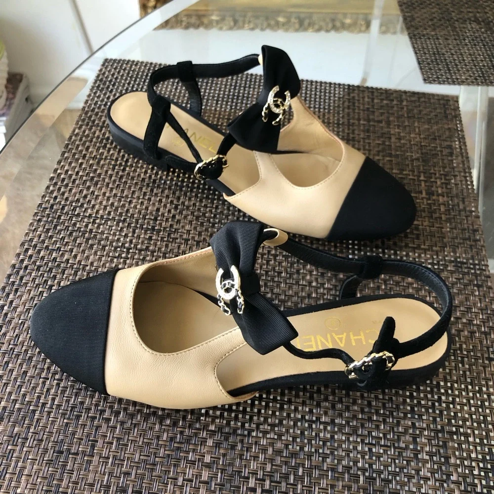 Chanel Black and Tan Women's flats Shoes with CC logo Crystal bow size 39 - Picture 11 of 12